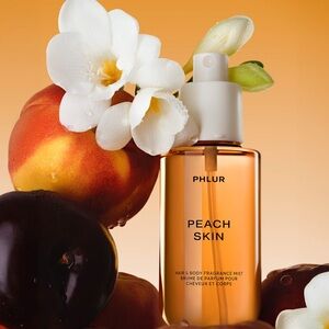 Phlur Peach Skin Perfume